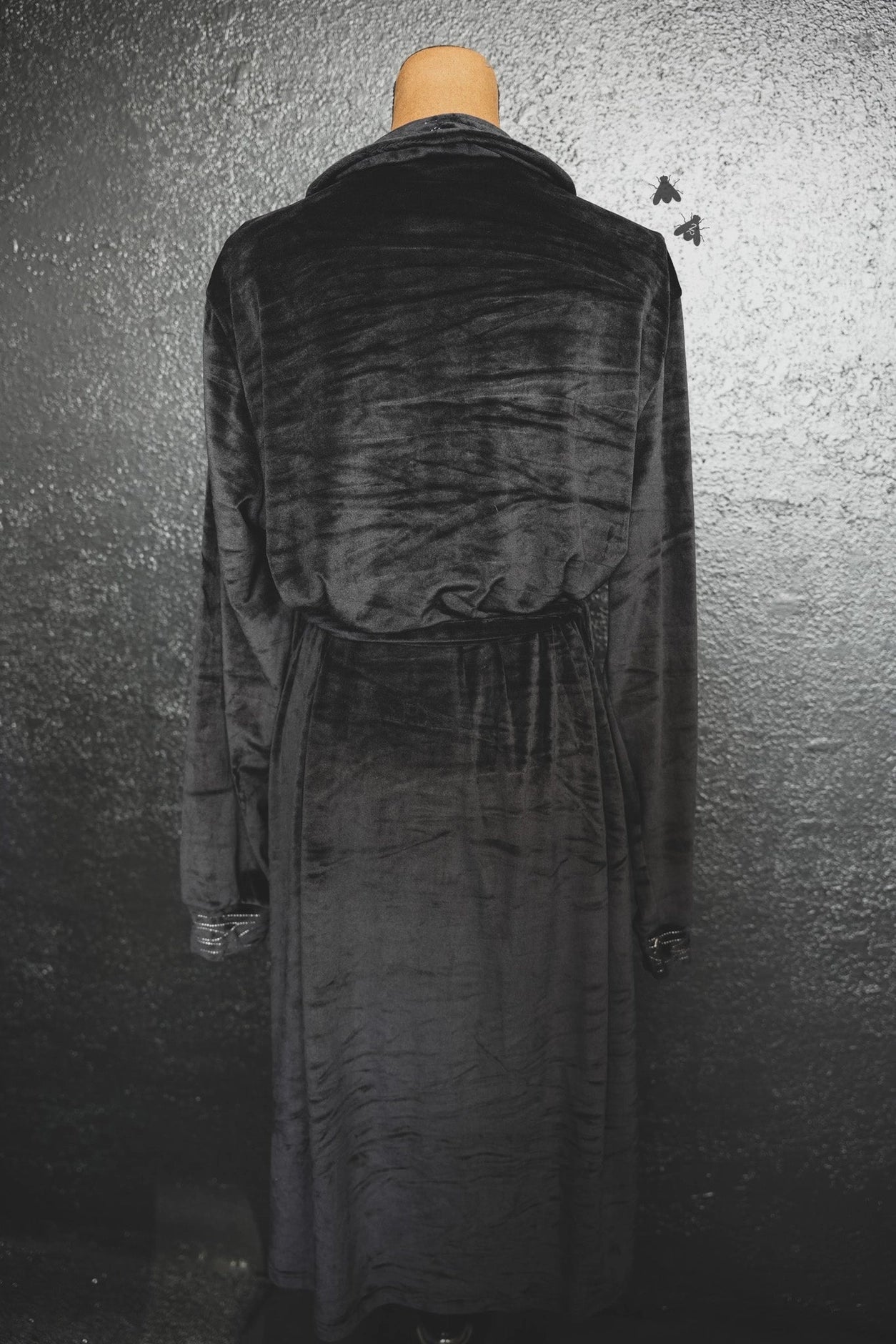 Western Stitch Black Robe