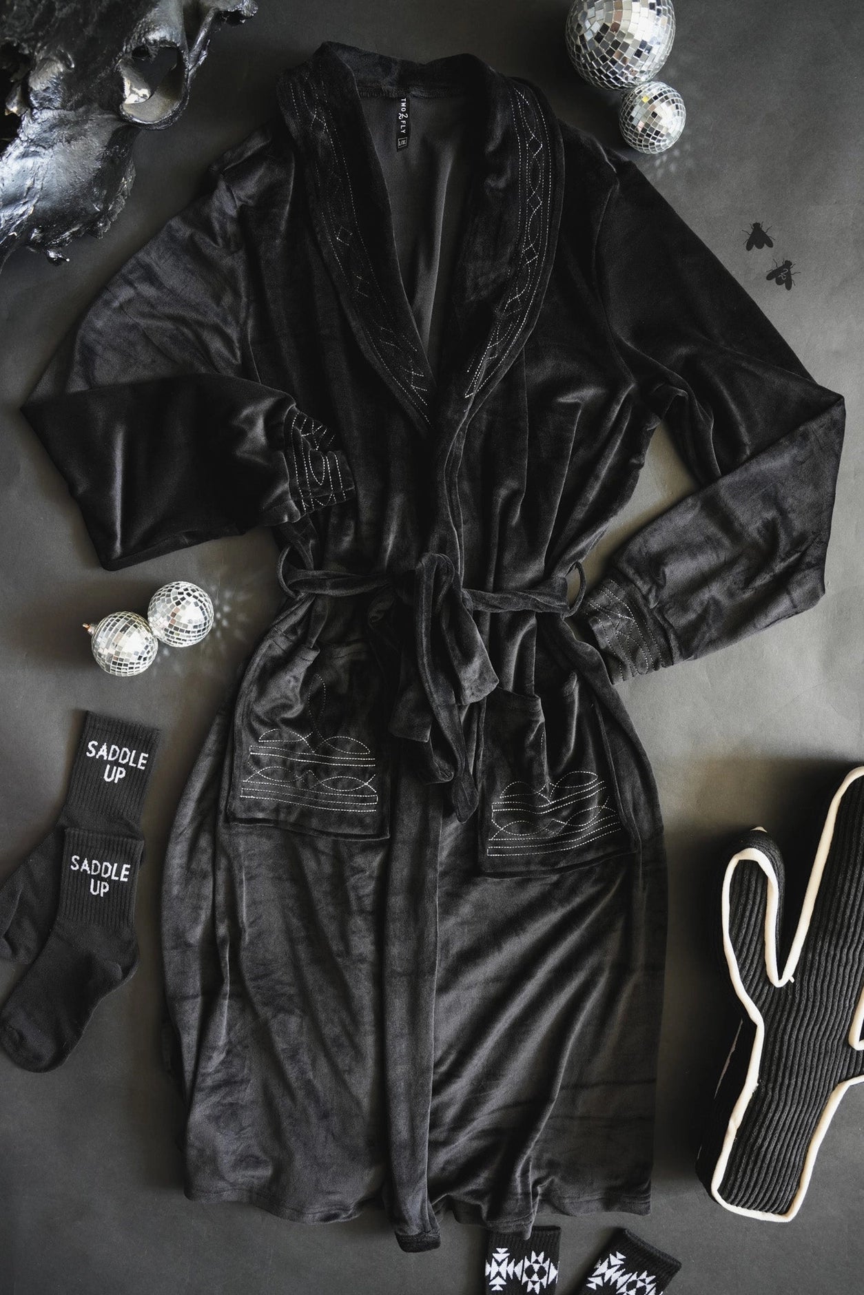 Western Stitch Black Robe