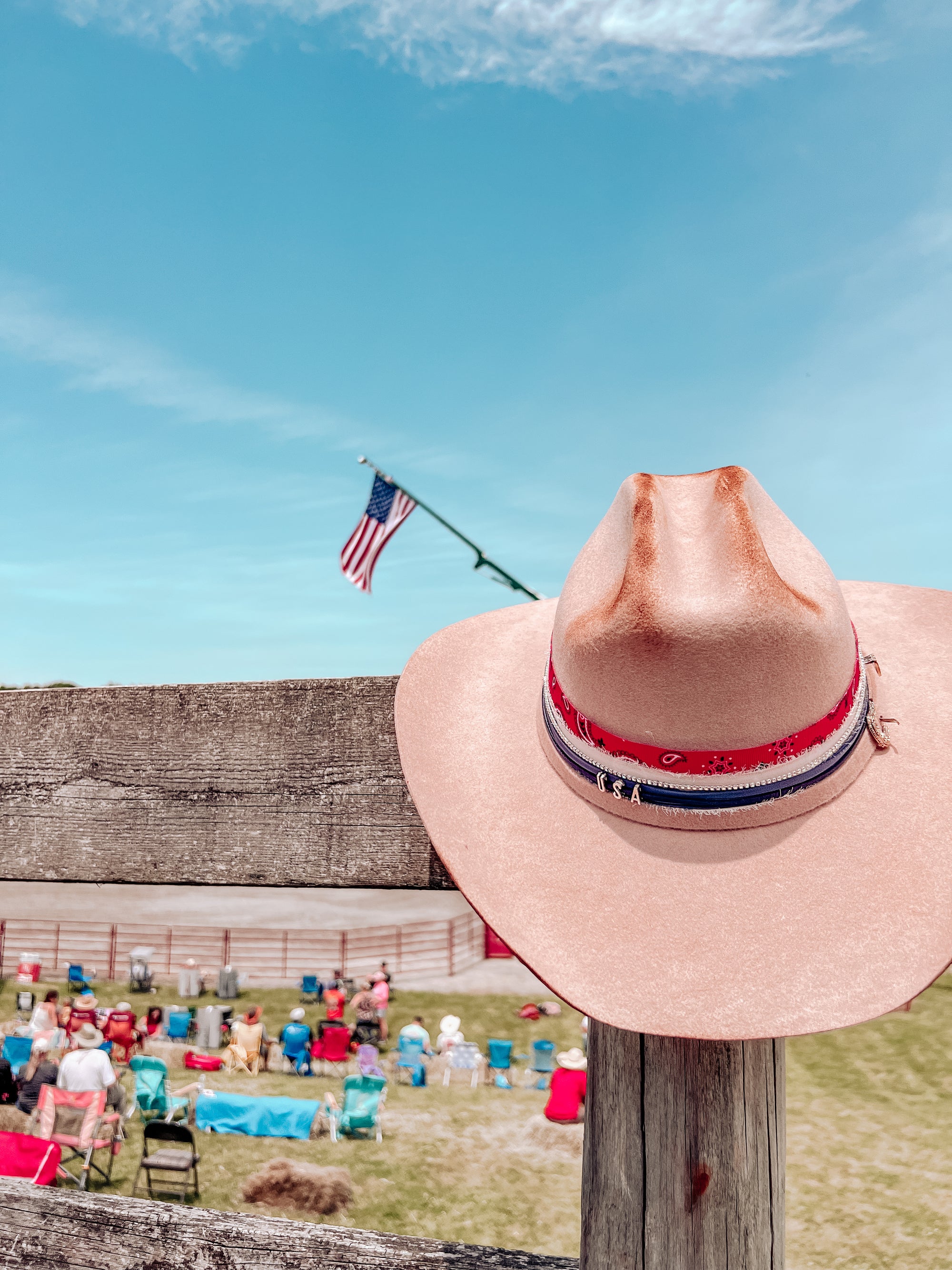 Cowboy & Flat Brim Hats